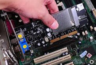 C04 – Computer Hardware Technician (CHT)